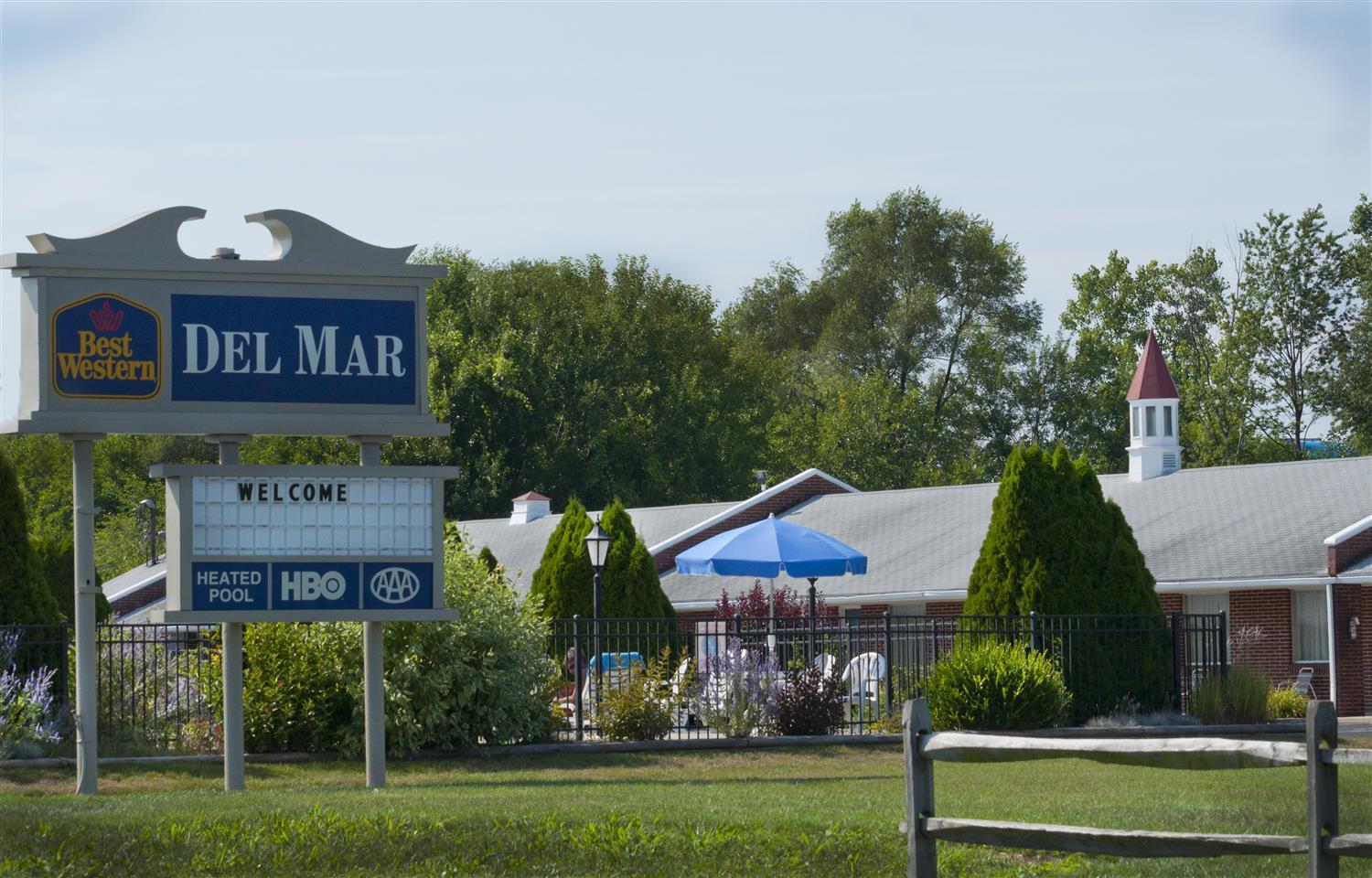 Days Inn By Wyndham Wauseon Exteriör bild